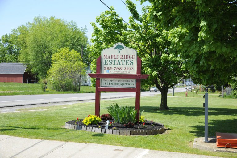 Maple Ridge Estates sign